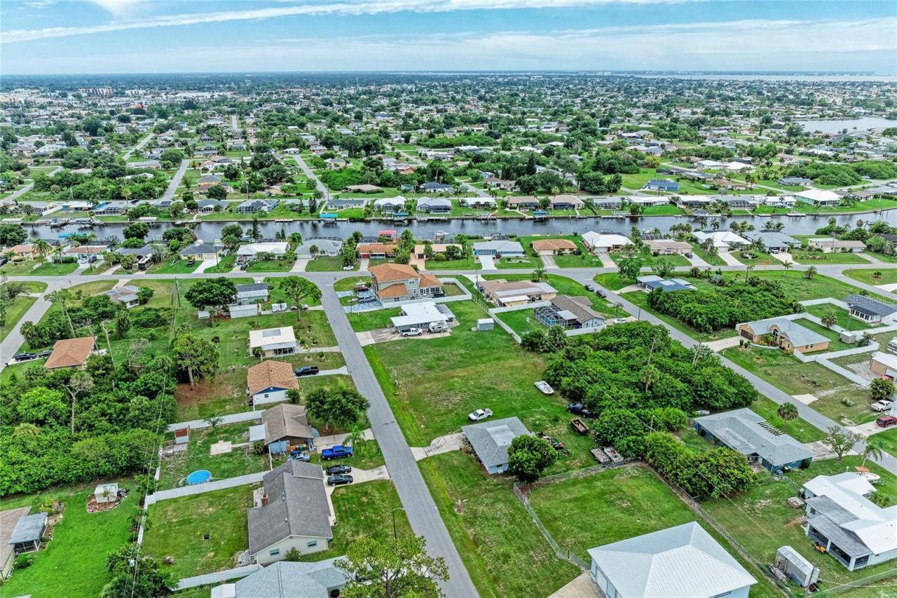 449 W Tarpon Boulevard Nw, Port Charlotte, FL 33952 Photo