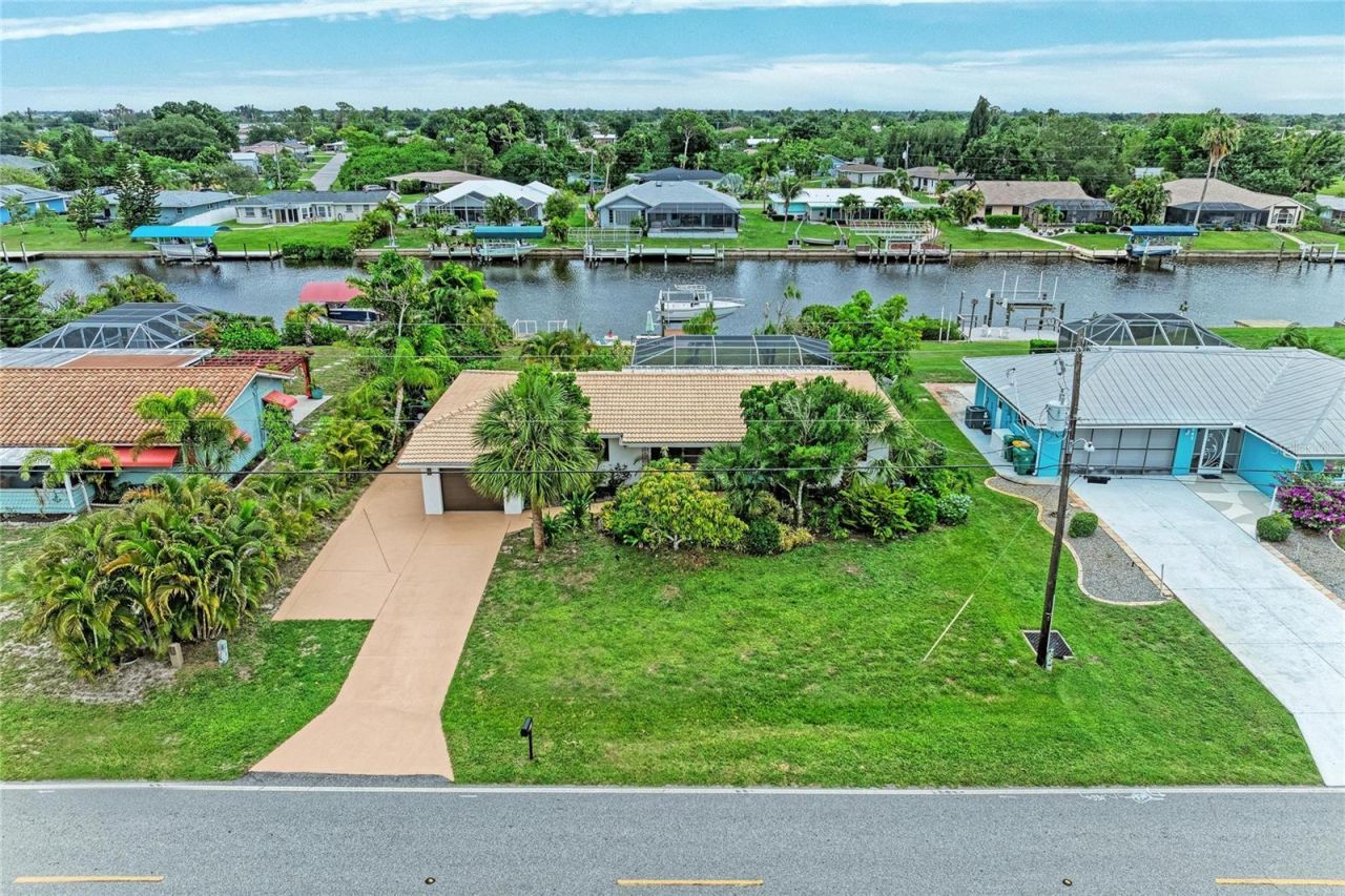 449 W Tarpon Boulevard Nw, Port Charlotte, FL 33952 Photo