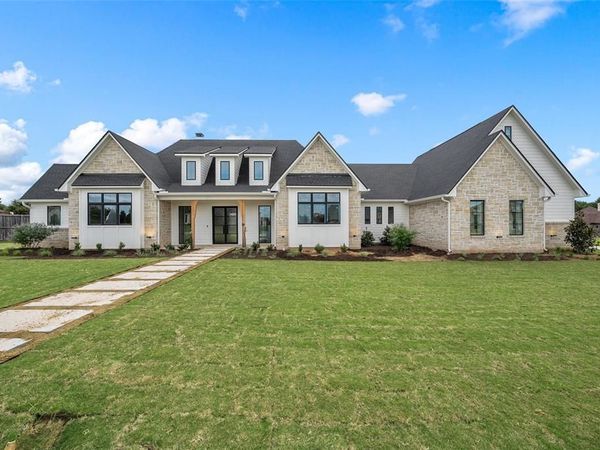16 Independence Trail , Waco, TX 76708