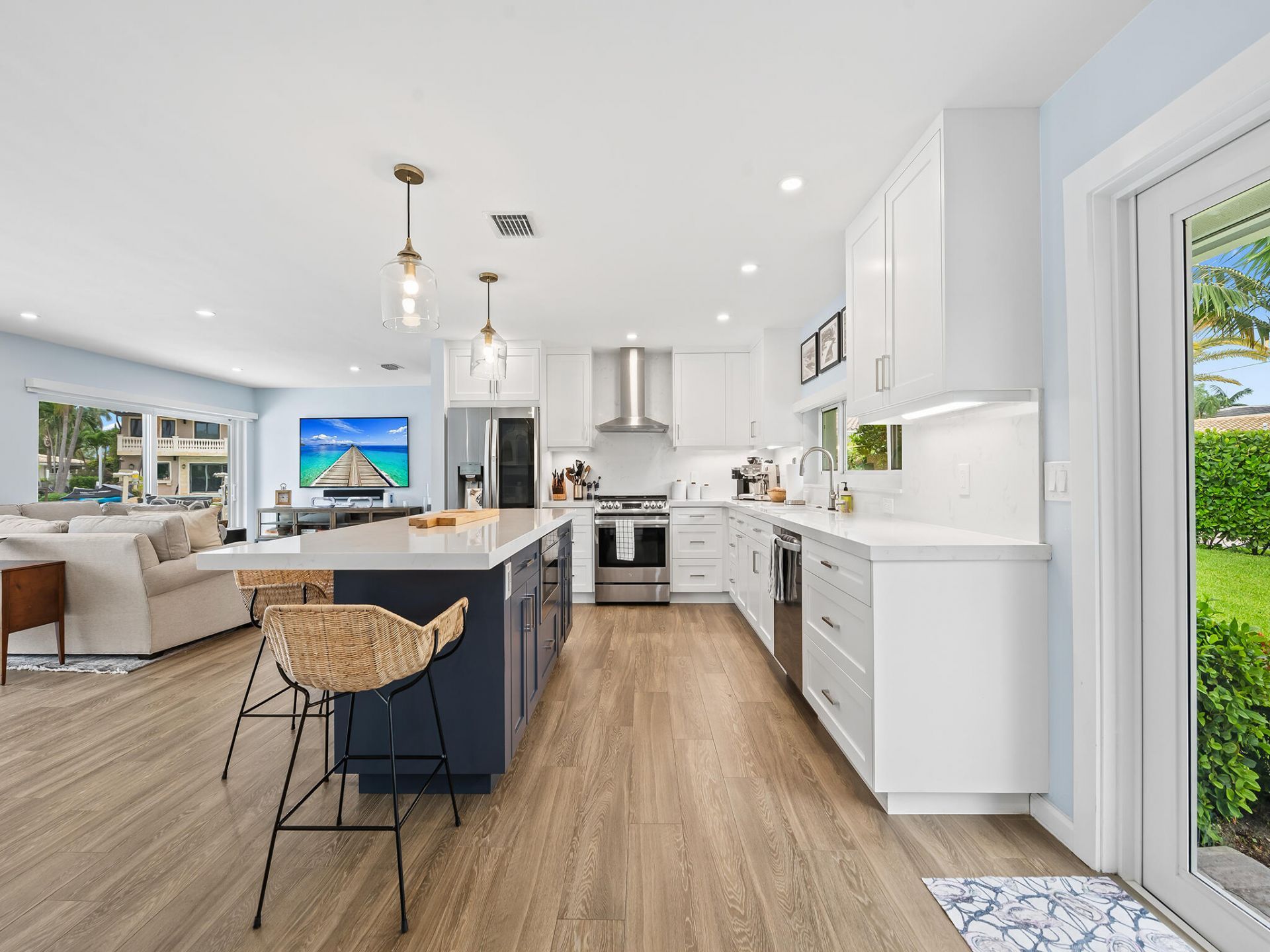 2421 NE 50th Street, Lighthouse Point, FL 33064 Photo