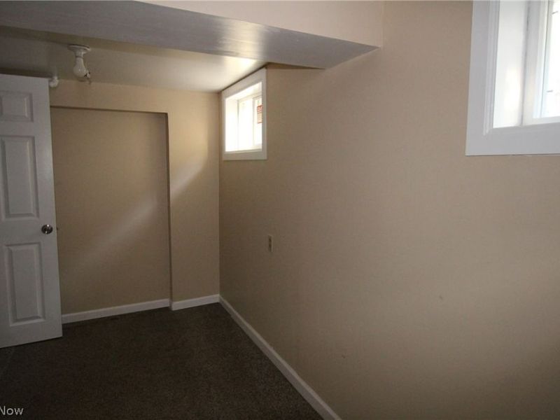 5757 Pearl Road, Parma, OH 44129 Photo 21