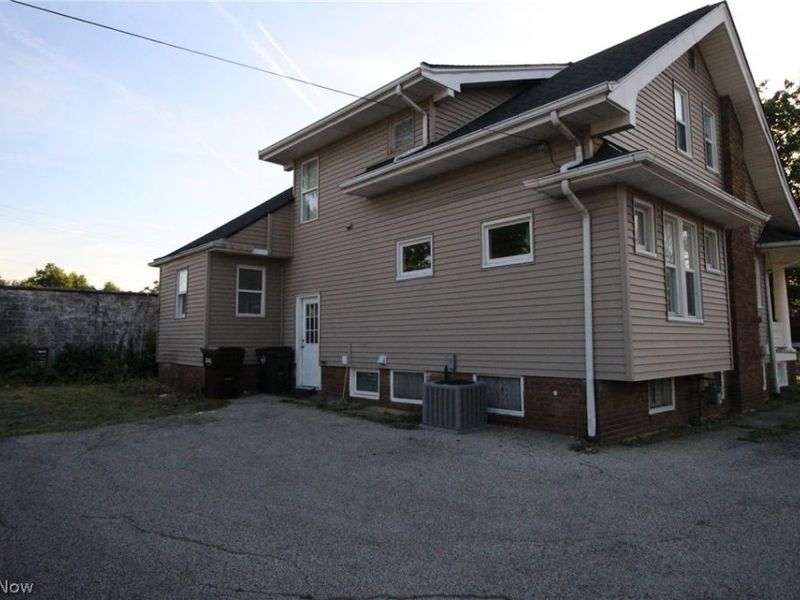 5757 Pearl Road, Parma, OH 44129 Photo 25