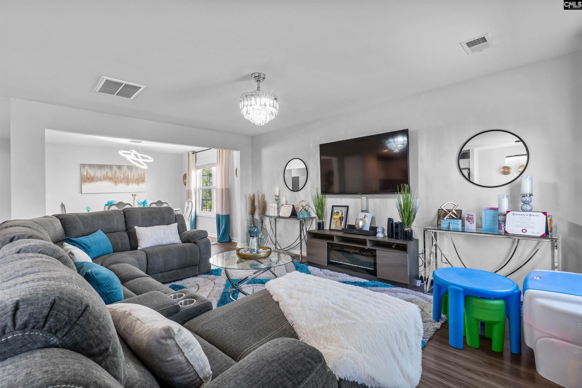 398 Keeble Drive  Photo 10