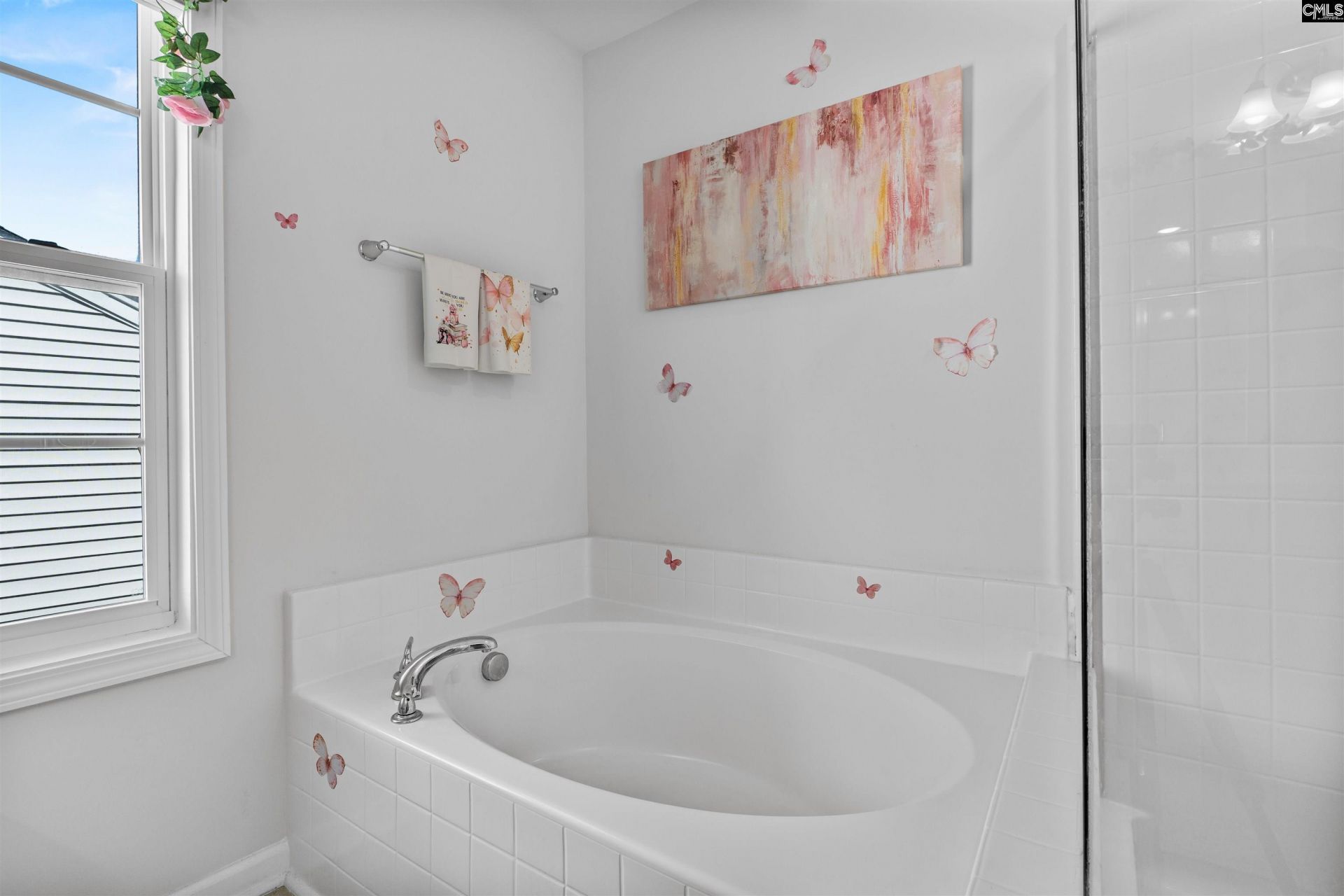 398 Keeble Drive  Photo 20