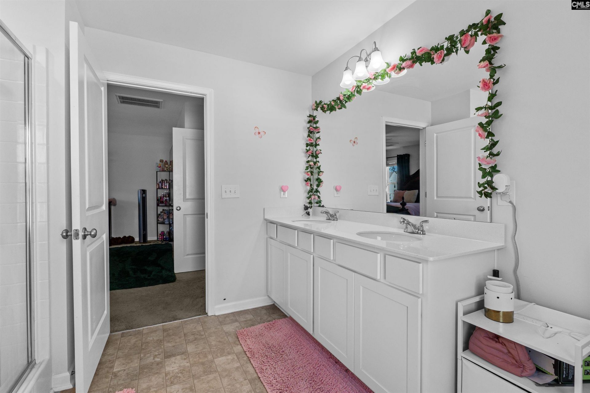 398 Keeble Drive  Photo 22