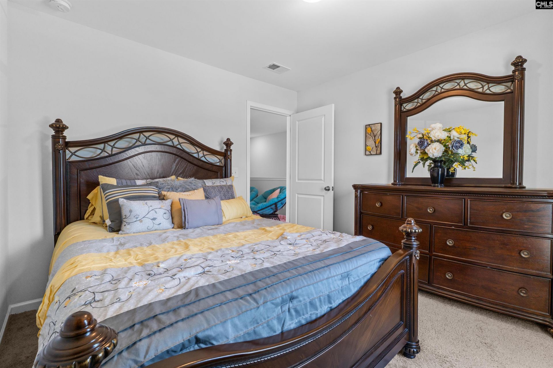 398 Keeble Drive  Photo 24