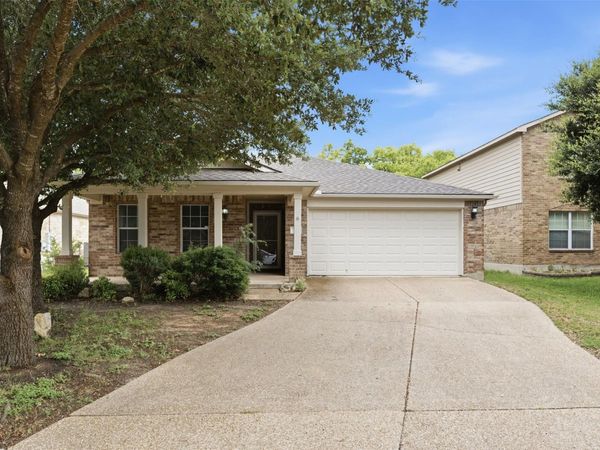 725 Kingfisher LN, Leander, TX 78641