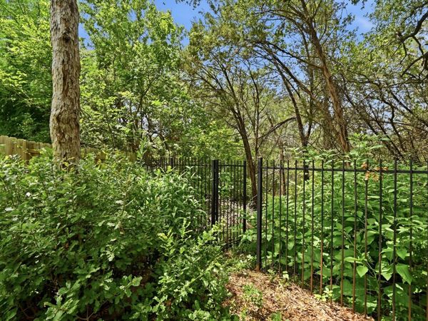 10512 Thoroughbred DR, Austin, TX 78748
