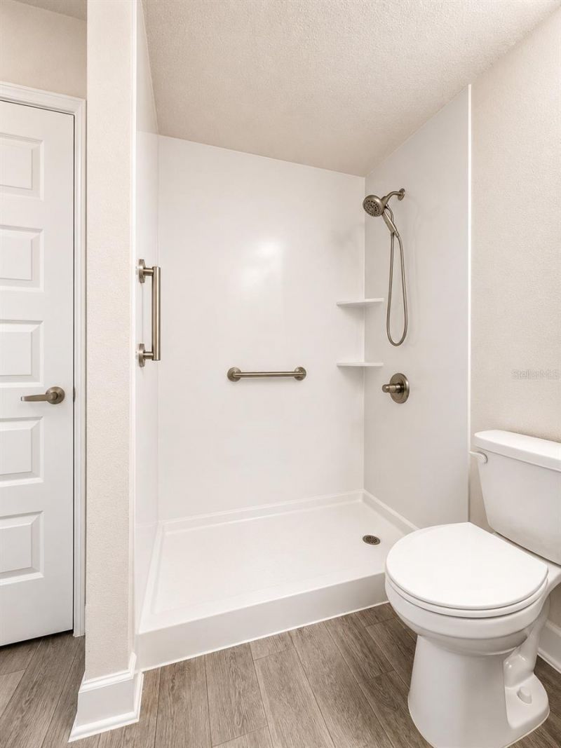 226 Lake Vista Drive , Auburndale, FL 33823 Photo