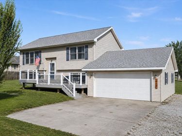 410 MCKEE Road, UNDERWOOD, IA 51576