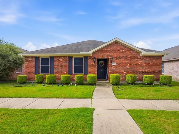 1936 Rosa Parks Boulevard , Lancaster, TX 75146