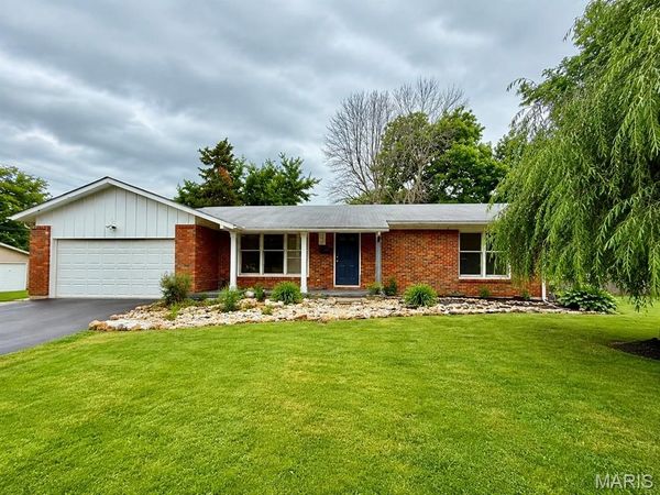 435 W Walsh Street , Montgomery City, MO 63361
