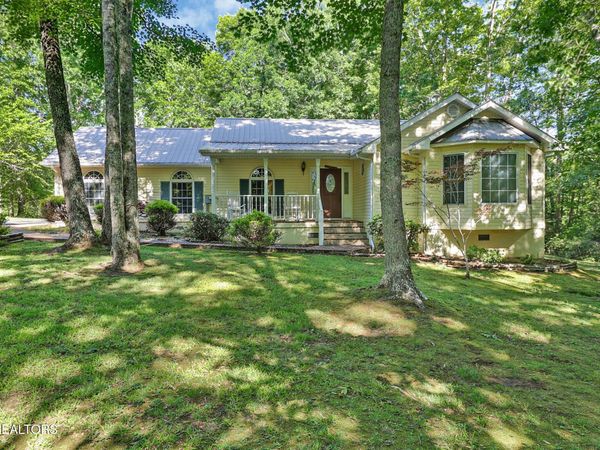 101 Duncan Hinds Rd, Jamestown, TN 38556