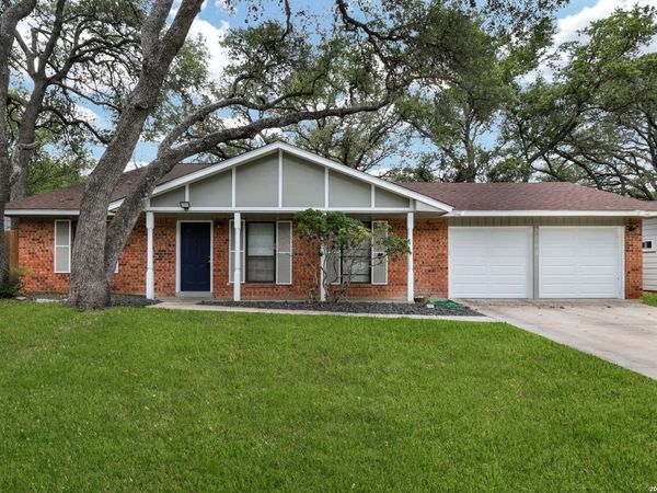 5702 CHARLIE CHAN DR, San Antonio, TX 78240