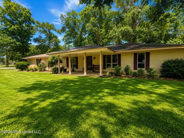 2237 Carol Street, Greenville, MS 38703