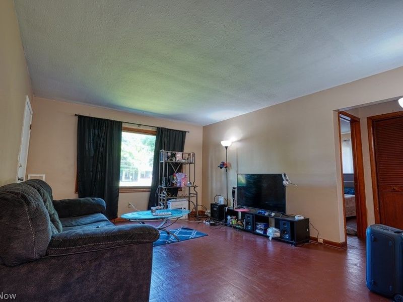 16684 Libby Road, Maple Heights, OH 44137 Photo 9