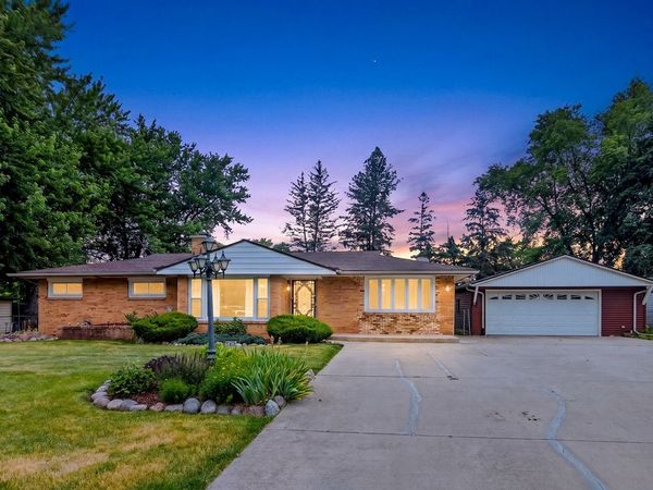 106 Superior Avenue, Machesney Park, IL 61115