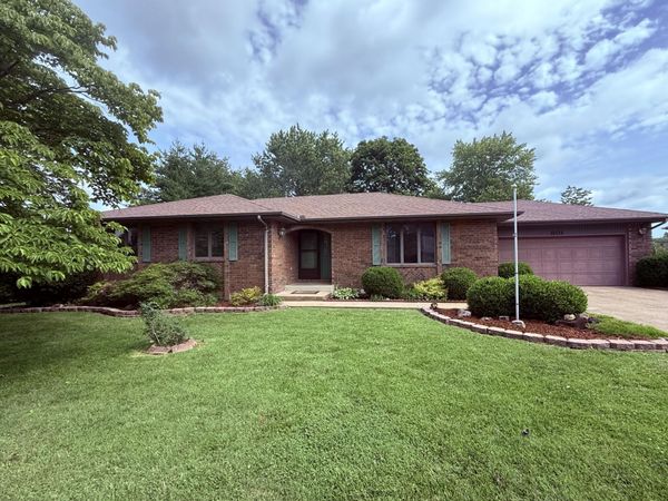 801 E 16th Street, Mountain Grove, MO 65711