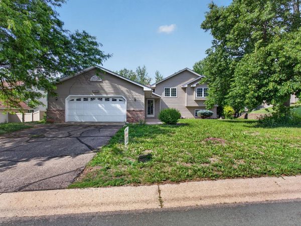 3884 Cross Street SW, Prior Lake, MN 55372
