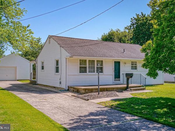 33 MAHONEY ROAD, PENNSVILLE, NJ 08070
