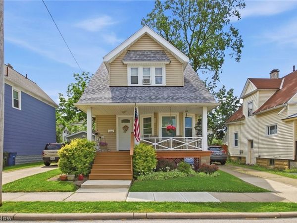 1554 Olivewood Avenue, Lakewood, OH 44107