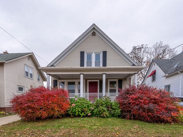 540 Hayes Ave, Racine, WI 53405