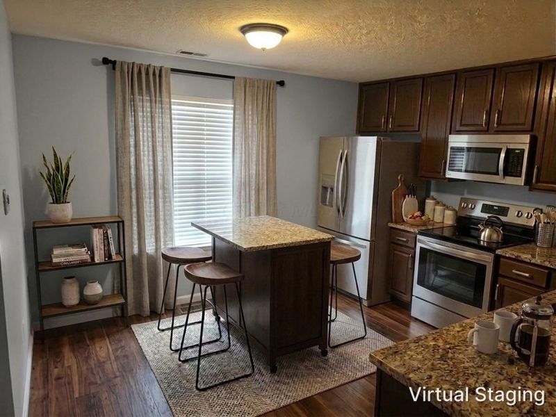 3197 Hogan Way , Columbus, OH 43219 Photo 13