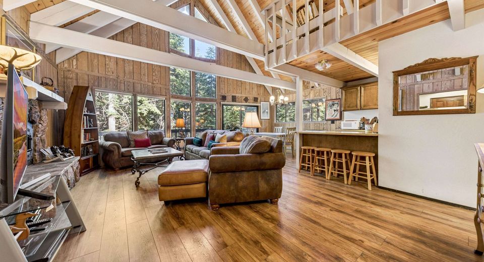 11933 Chamonix Road, Truckee, CA 96161 Photo