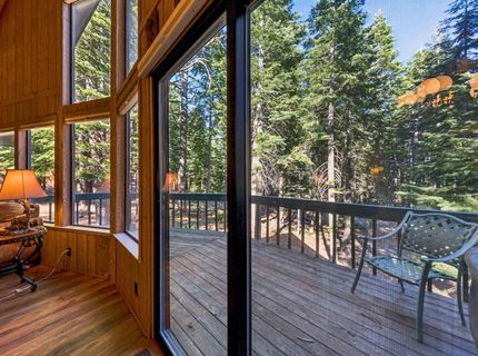11933 Chamonix Road, Truckee, CA 96161 Photo