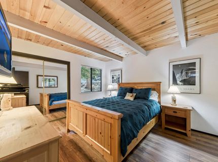 11933 Chamonix Road, Truckee, CA 96161 Photo
