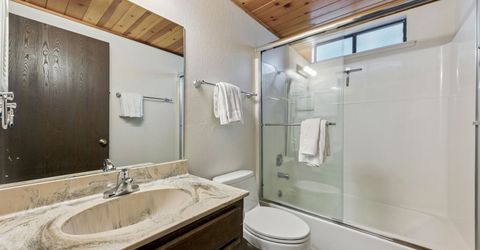 11933 Chamonix Road, Truckee, CA 96161 Photo