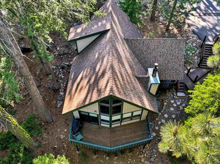 11933 Chamonix Road, Truckee, CA 96161 Photo