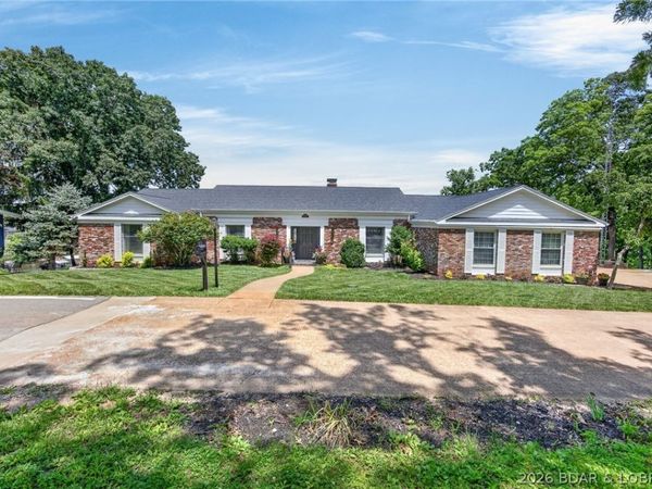 5413 Leaf Court , Osage Beach, MO 65065
