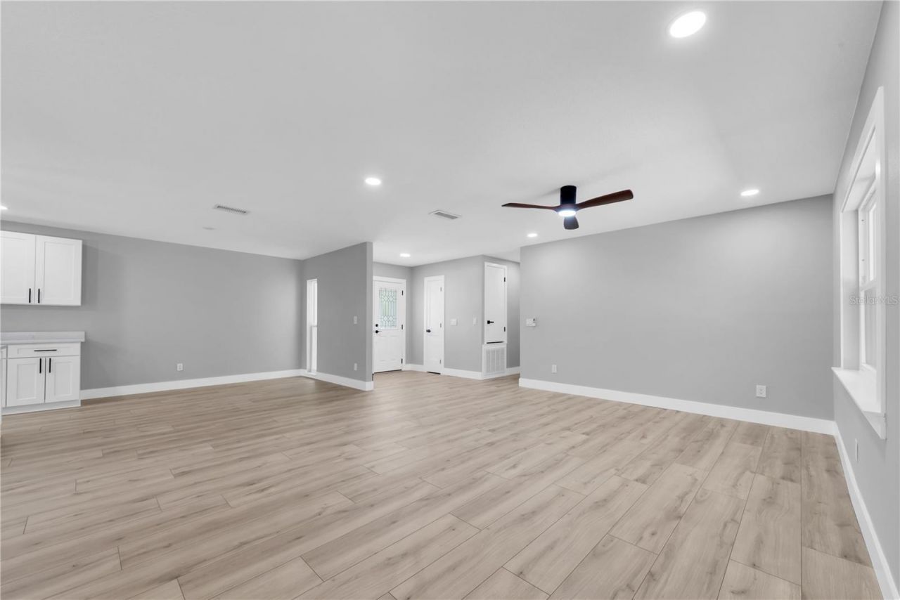501 Hillpine Way, Brandon, FL 33510 Photo
