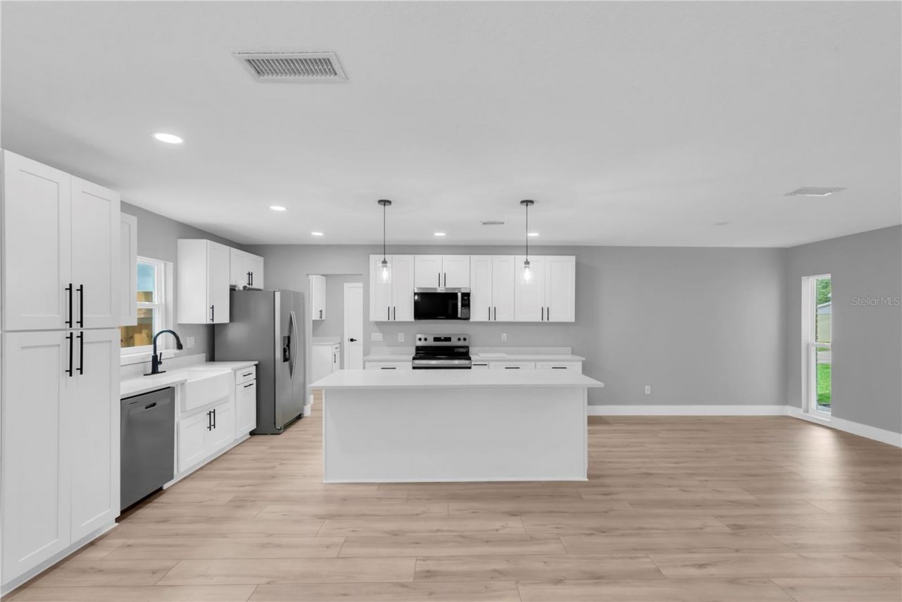 501 Hillpine Way, Brandon, FL 33510 Photo