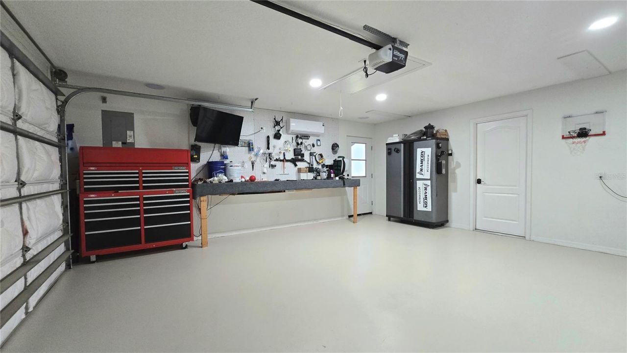 6441 Silver Oaks Drive , Zephyrhills, FL 33542 Photo