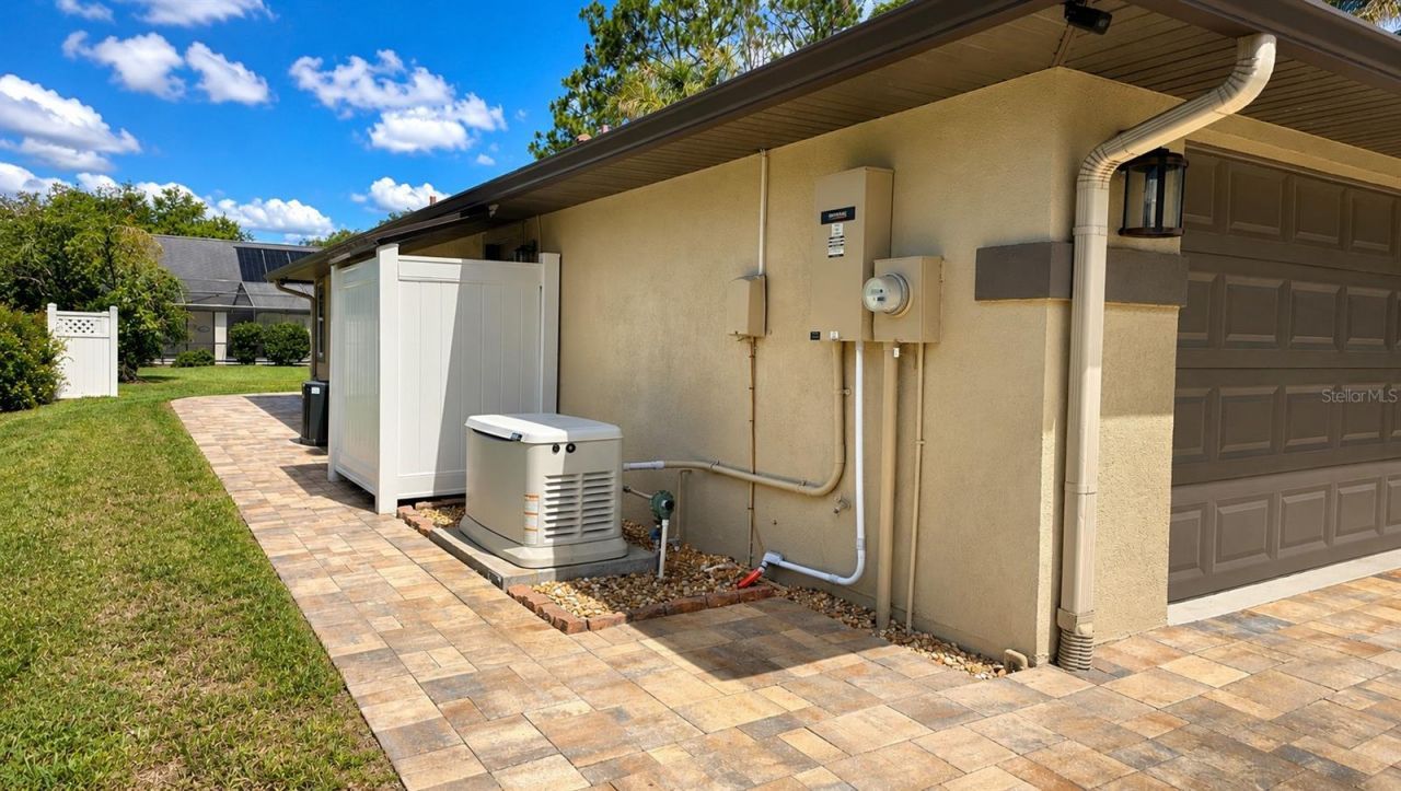 6441 Silver Oaks Drive , Zephyrhills, FL 33542 Photo