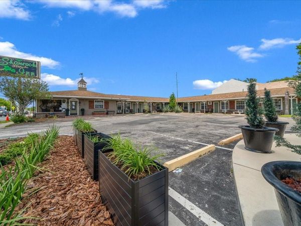 215 S PINE AVENUE , OCALA, FL 34471