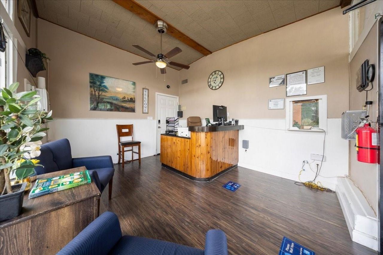 2210 S Pine Avenue , Ocala, FL 34471 Photo