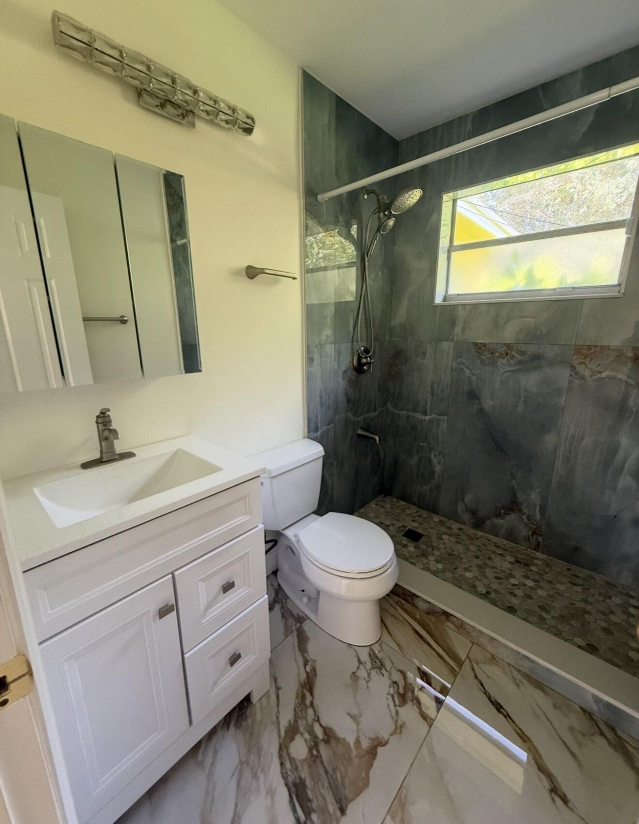 2122 NE 1st Street, Boynton Beach, FL 33435 Photo