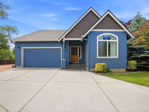 3279 NE Jonahs Court, Bend, OR 97701