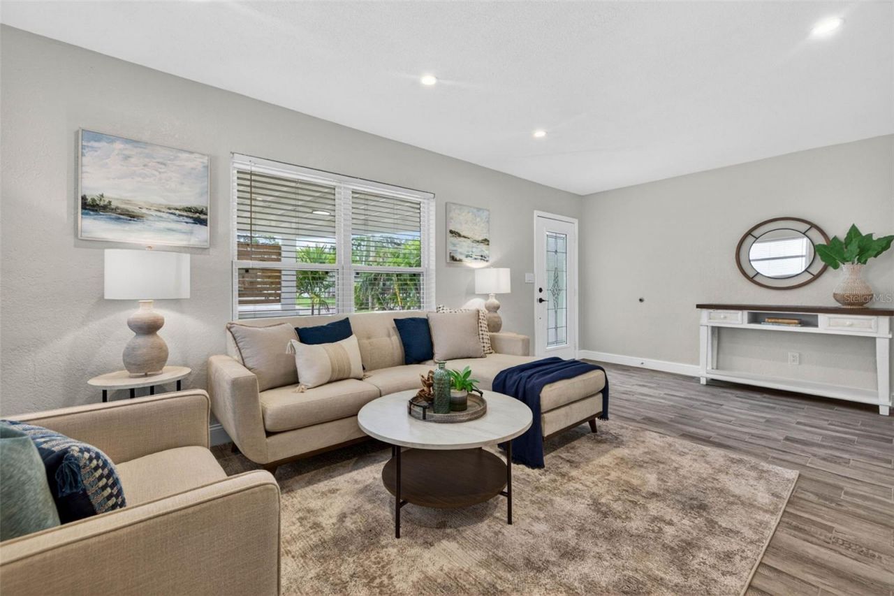 4800 Venetian Boulevard Ne, Saint Petersburg, FL 33703 Photo