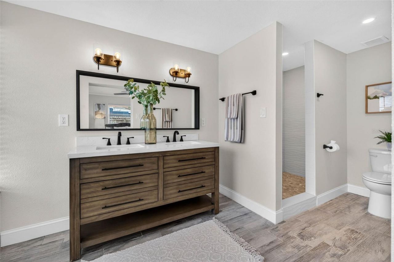 4800 Venetian Boulevard Ne, Saint Petersburg, FL 33703 Photo