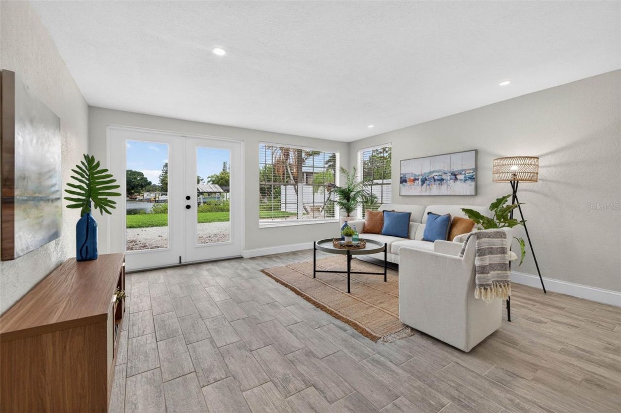 4800 Venetian Boulevard Ne, Saint Petersburg, FL 33703 Photo