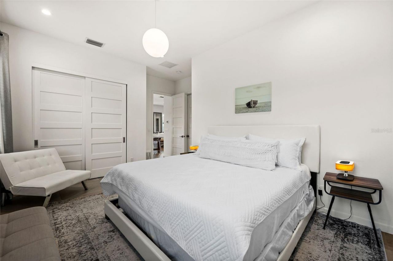 5351 Moeller Avenue, Sarasota, FL 34233 Photo