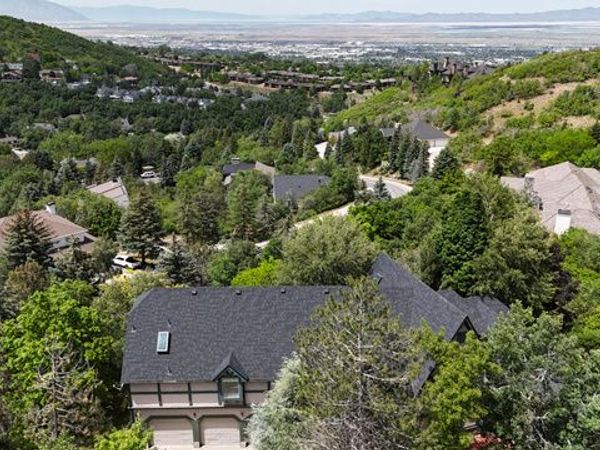 1903 E RIDGE HOLLOW DR , Bountiful, UT 84010