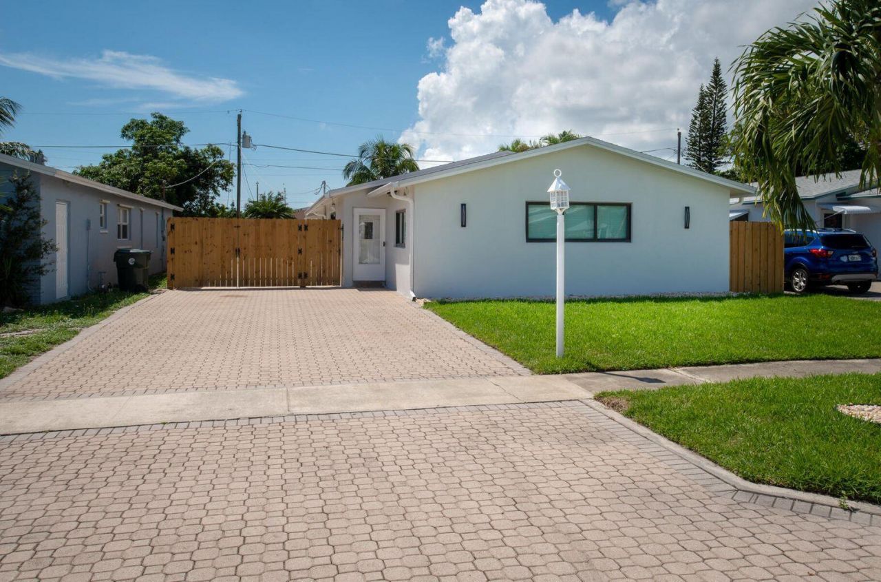 524 NW 53rd Street, Boca Raton, FL 33487 Photo