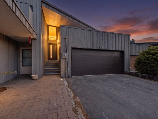 720 Tramway Lane NE, Unit 18, Albuquerque, NM 87122