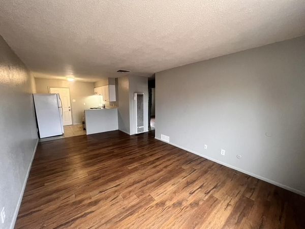 423 Dallas Street SE, Unit A, Albuquerque, NM 87108