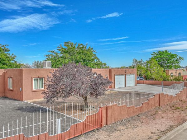 808 Villa Verde Drive SE, Albuquerque, NM 87124